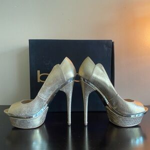 Bebe farah gold peep toe platform heel! Size 10. 5.5” heel 1.5”platform.